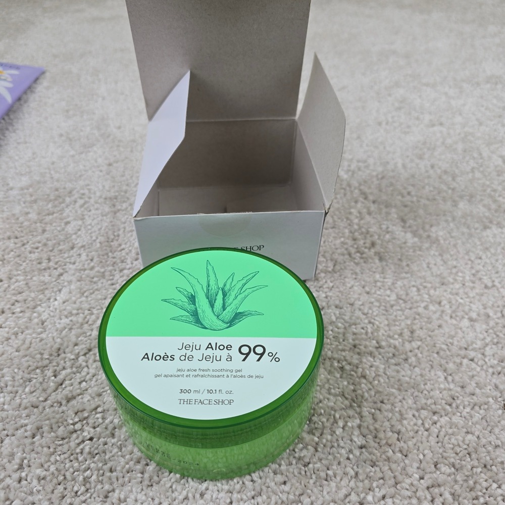 Avon The Face Shop Jeju Aloe Soothing Gel Green 99% Fresh 300ml 10.1oz Moisturiz
